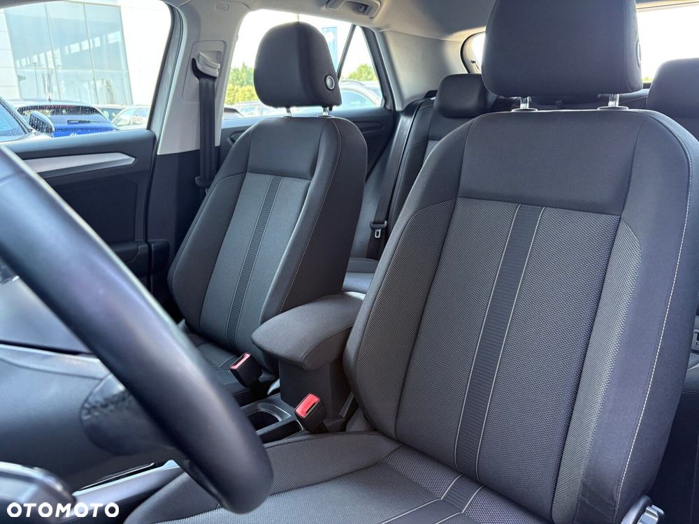 Volkswagen T-Roc - 12