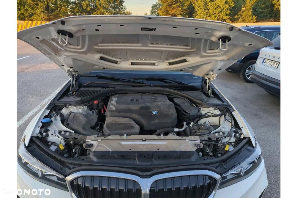 BMW Seria 3 - 16