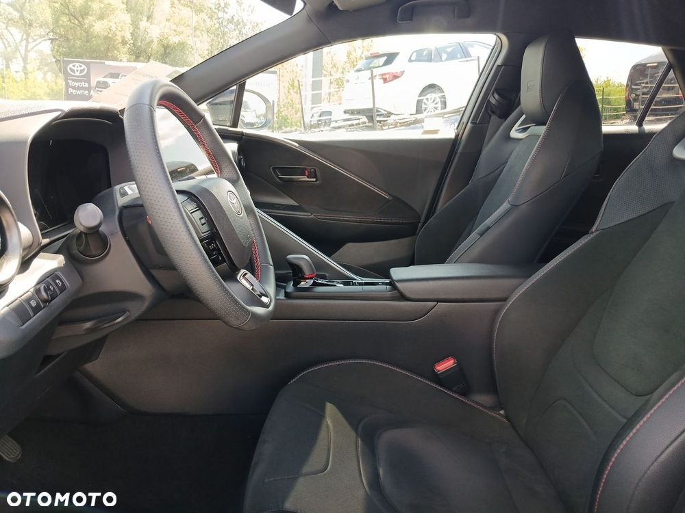 Toyota C-HR - 15