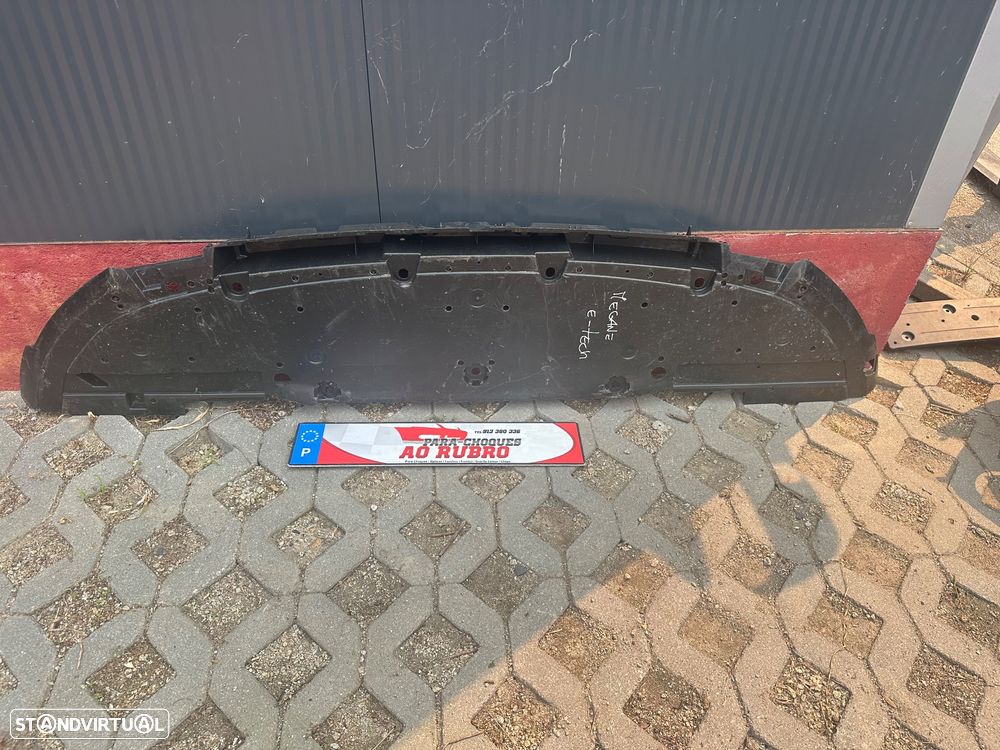 Base inferior parachoque Renault Megane E-tech - 2