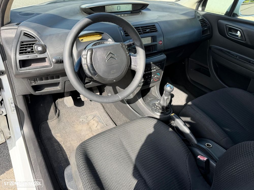 Citroën C4 1.6 HDi FAP VTR - 5