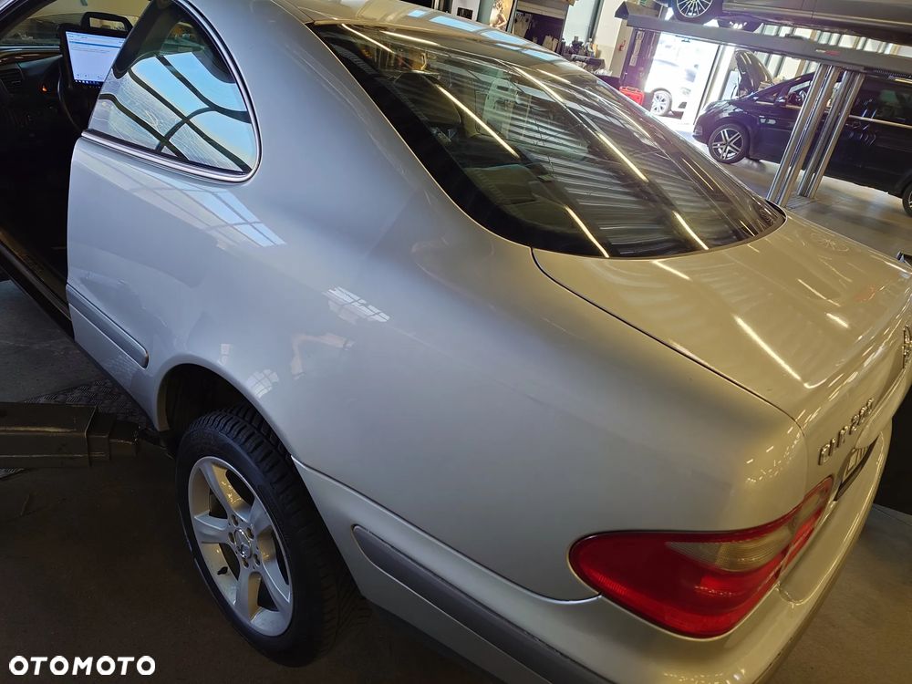 Mercedes-Benz CLK - 29