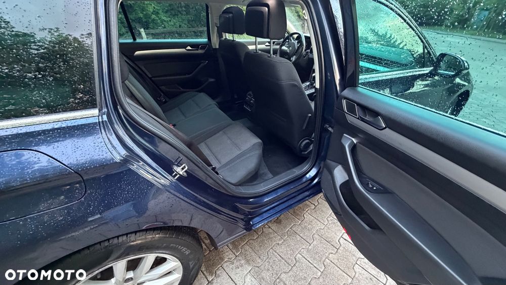 Volkswagen Passat 2.0 TDI SCR (BlueMotion Technology) DSG Comfortline - 8