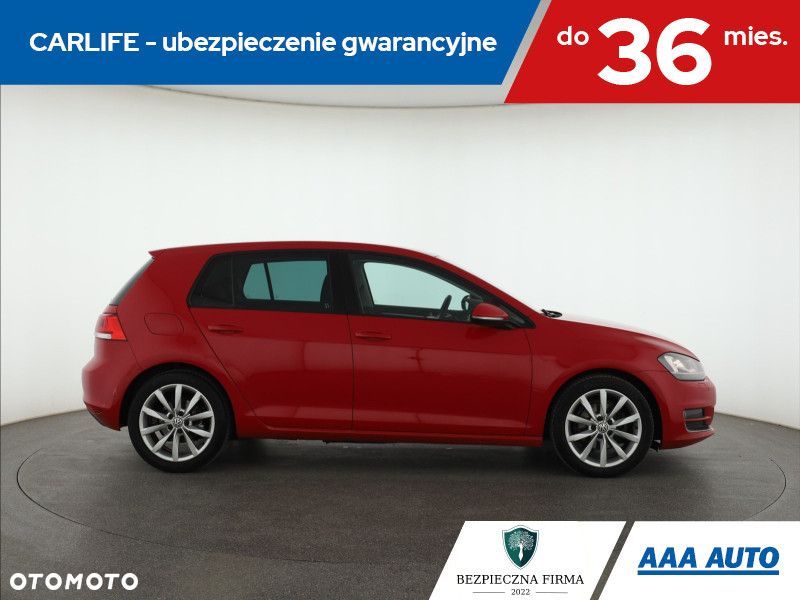 Volkswagen Golf - 8
