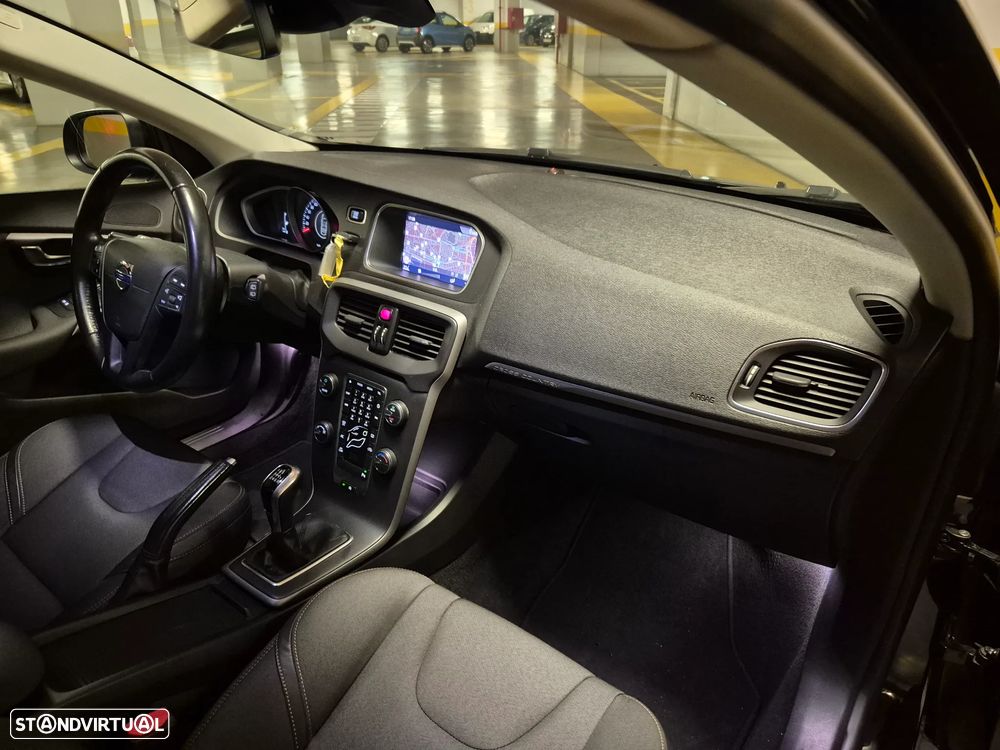 Volvo V40 Cross Country 2.0 D2 Summum - 42