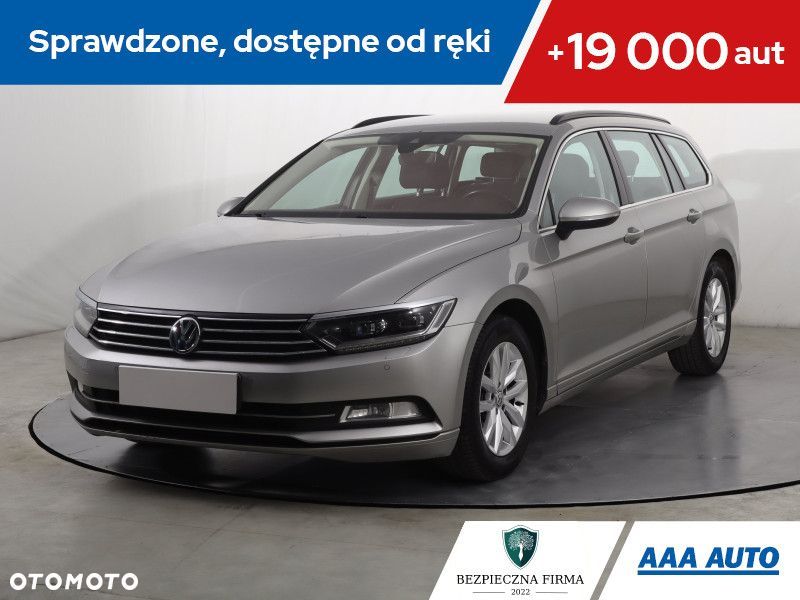 Volkswagen Passat Variant - 2