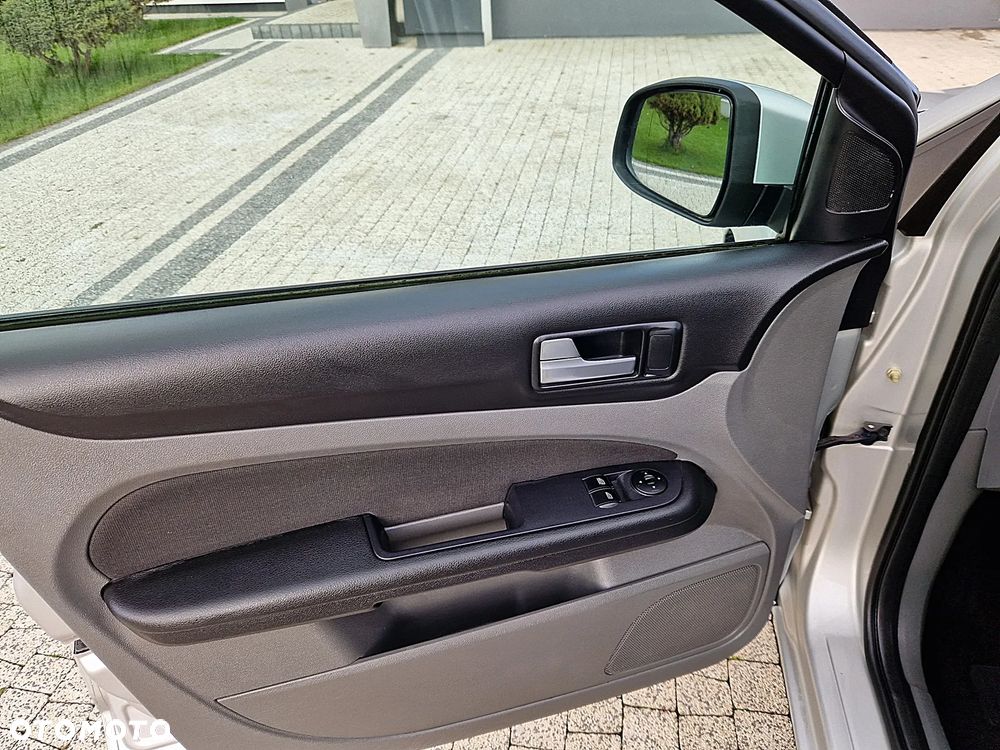 Ford Focus 1.6 Silver X - 14