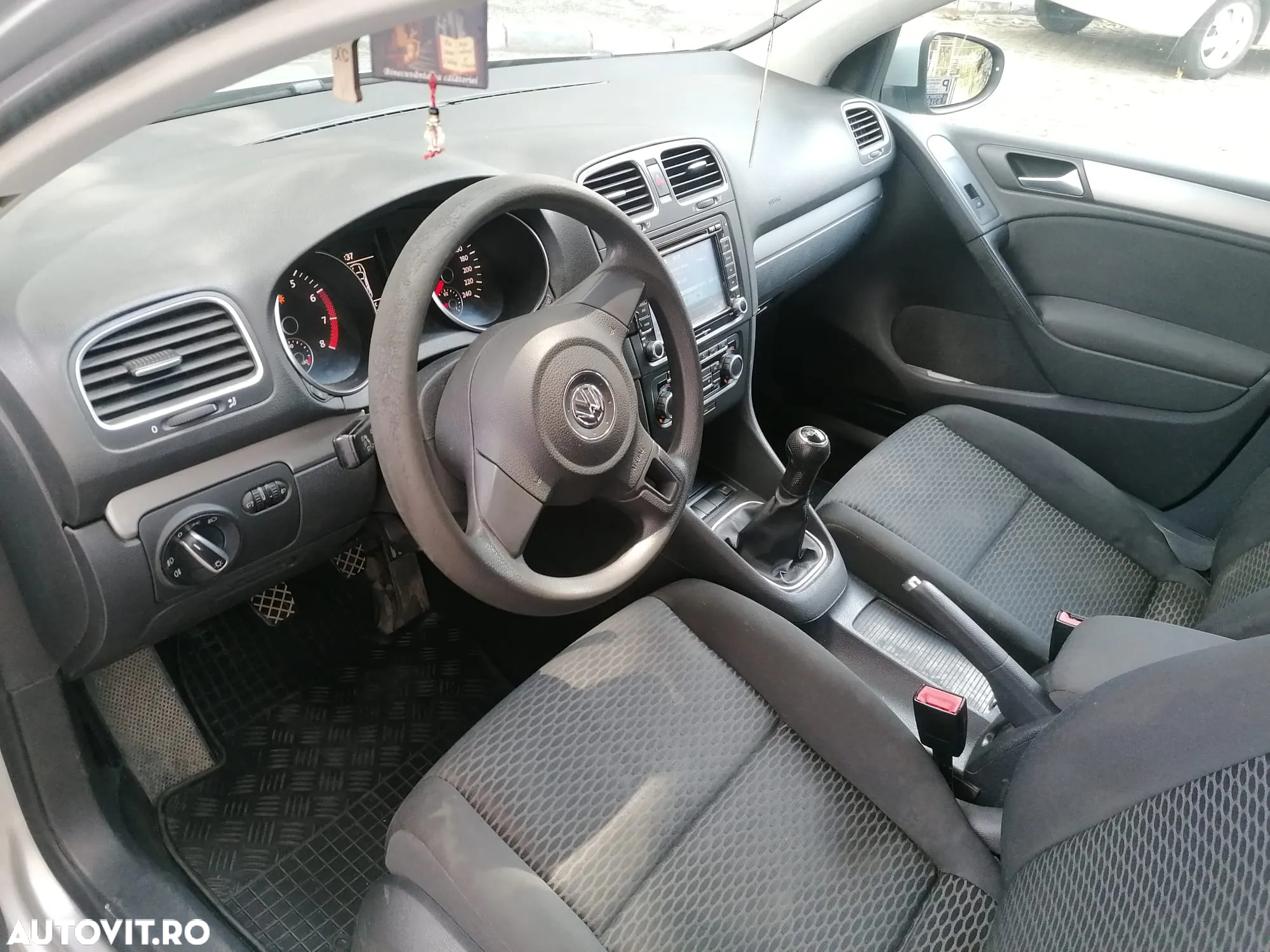Volkswagen Golf - 9