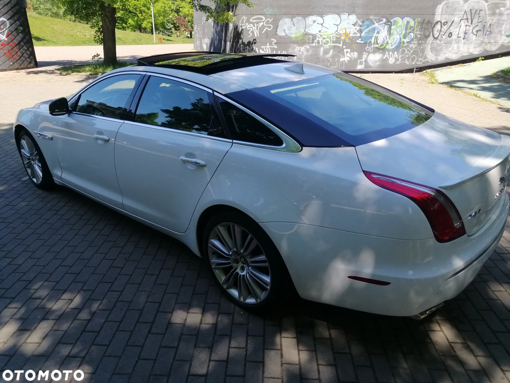 Jaguar XJ 3.0 T AWD Portfolio - 4