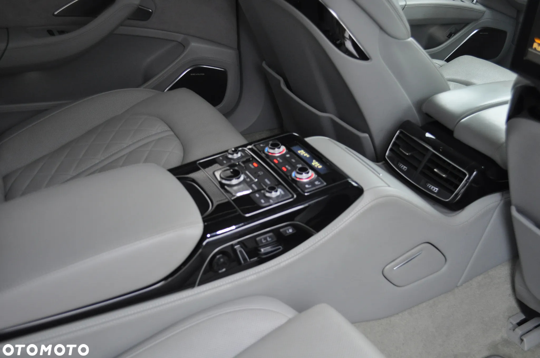 Audi A8 3.0 TDI clean diesel L Quattro - 16