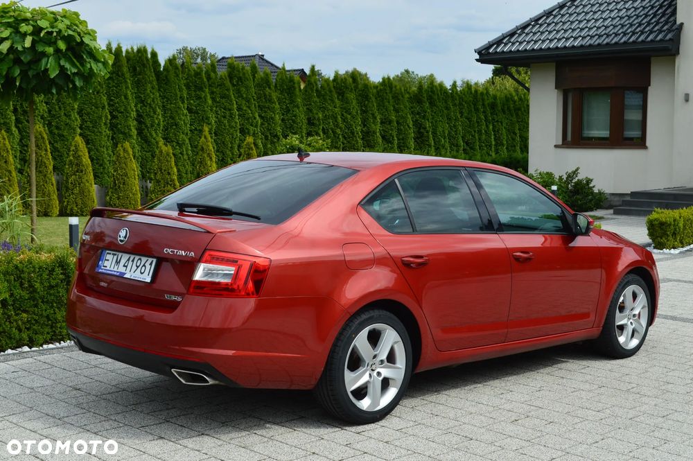 Skoda Octavia 2.0 TDI RS DSG - 3