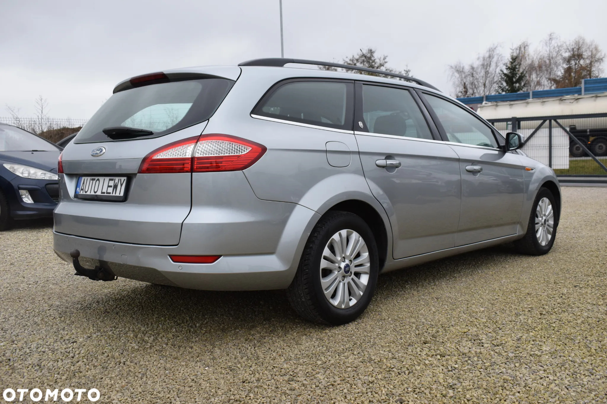 Ford Mondeo 2.0 Ghia - 5