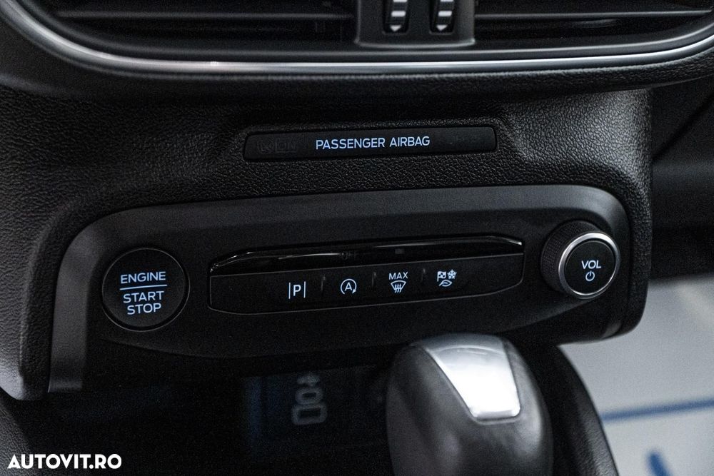 Ford Focus 1.0 EcoBoost 7DCT MHEV Titanium - 12