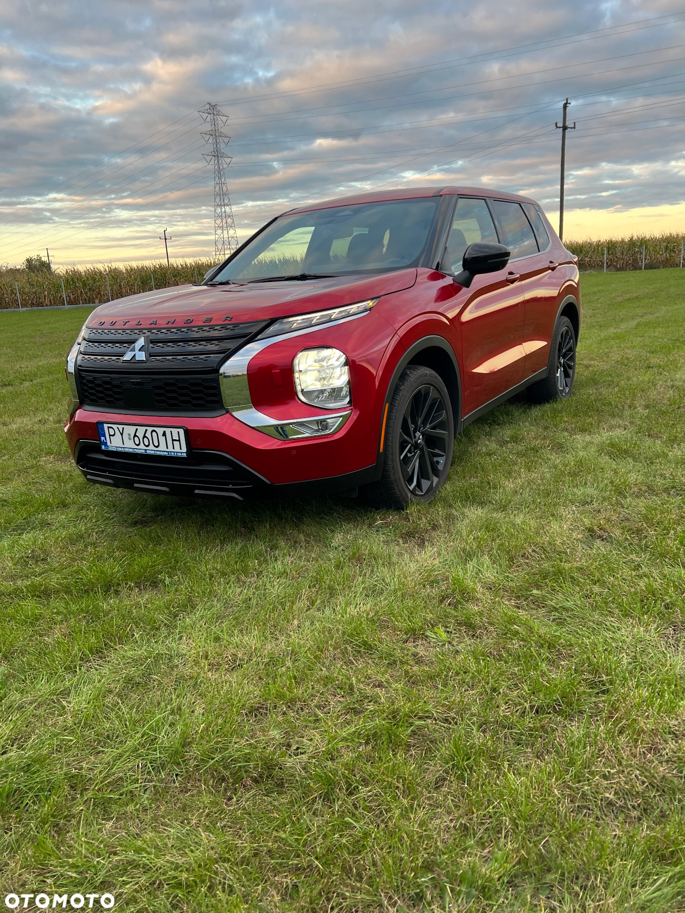 Mitsubishi Outlander - 2