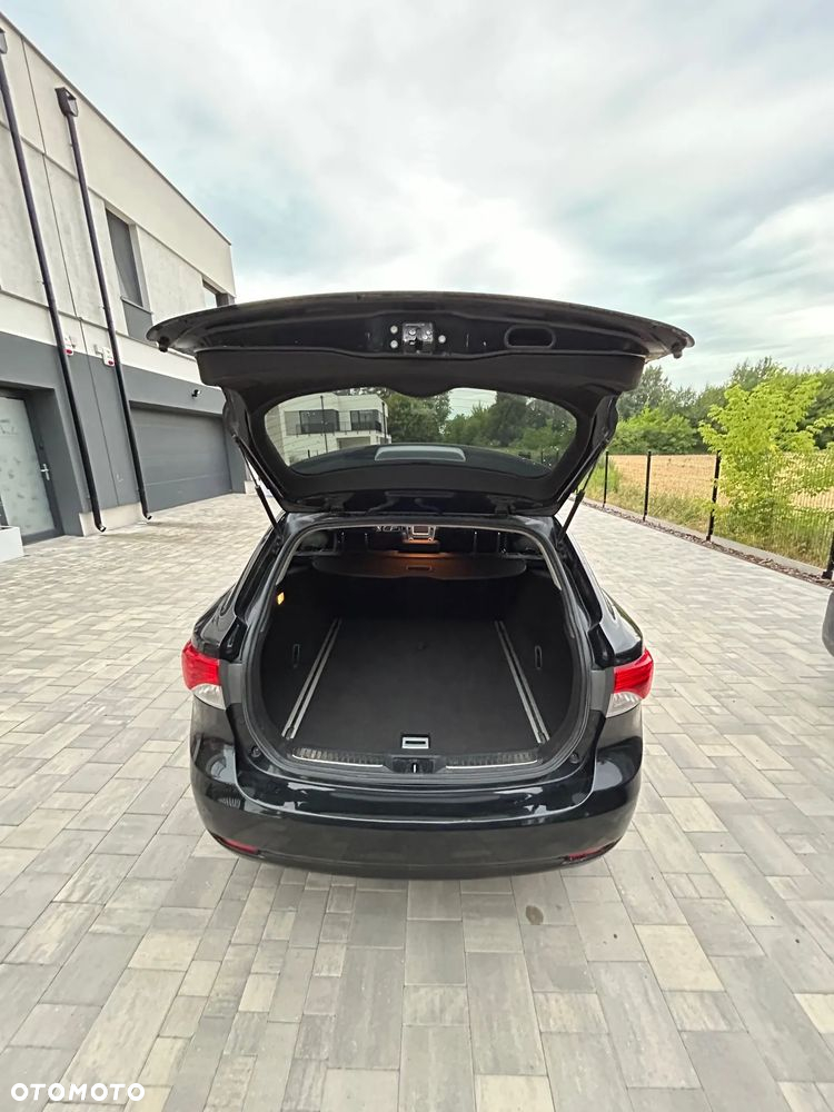 Toyota Avensis 2.0 Sol MS - 9