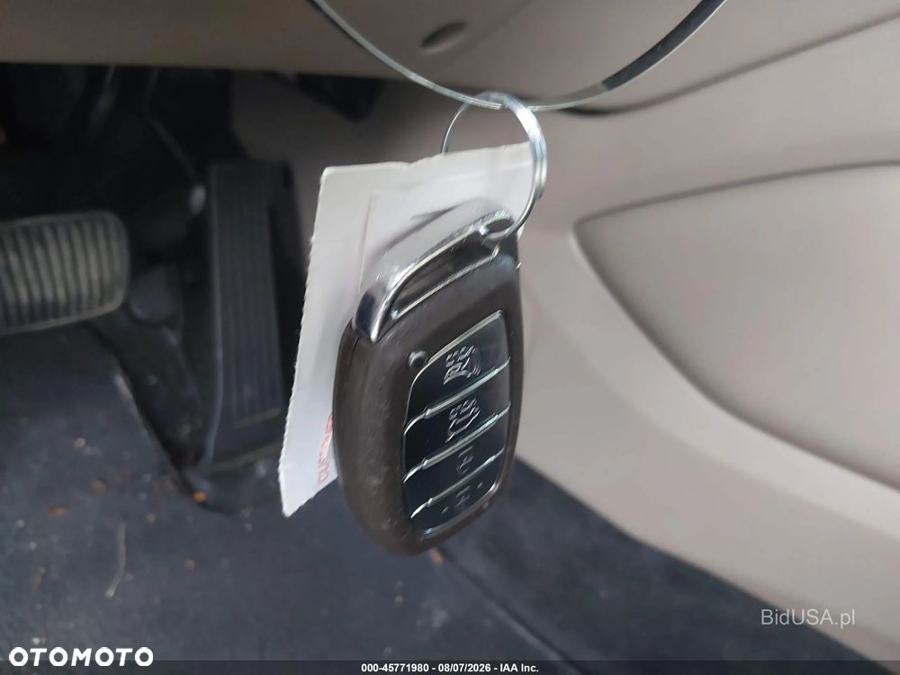 Hyundai Tucson - 8