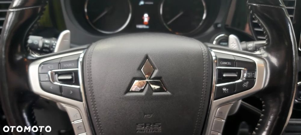 Mitsubishi Outlander - 9