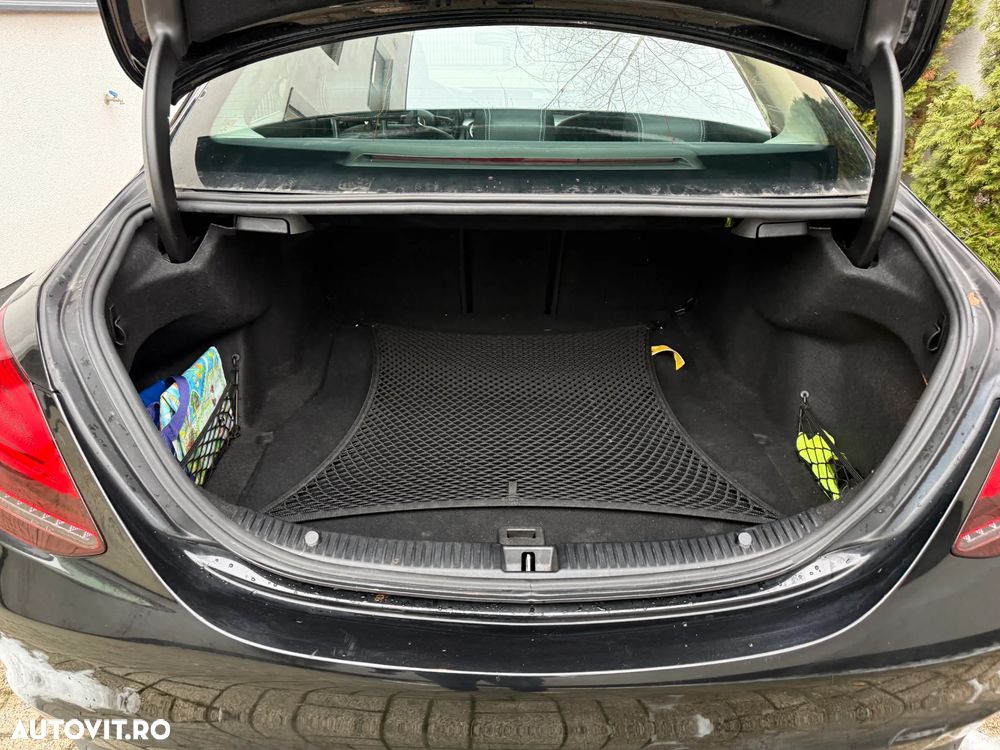 Mercedes-Benz C - 10