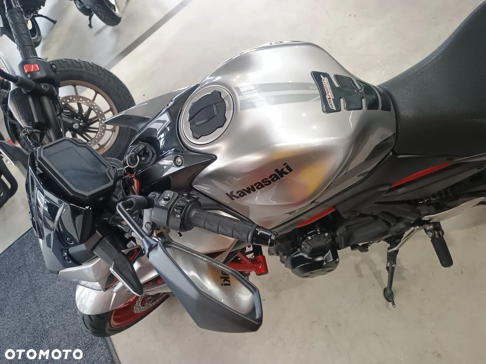 Kawasaki Z 650 - 6
