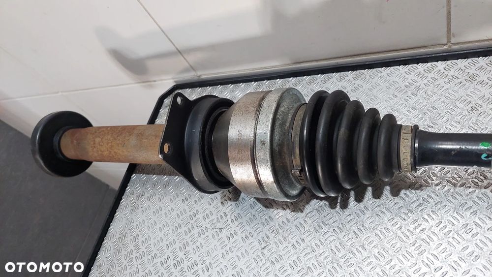 PÓŁOŚ PRAWY PRZÓD MANUAL VW T5 2,5TDI R2008 NR 7H0407272BL - 3