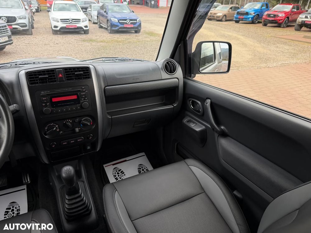 Suzuki Jimny - 24