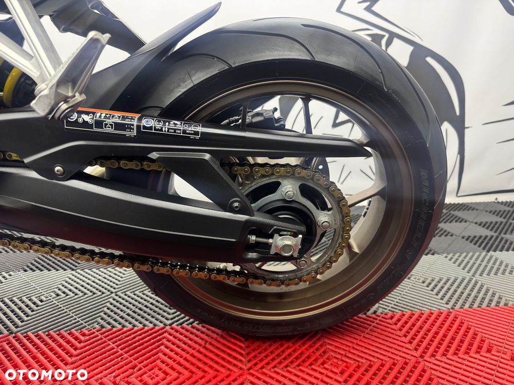 Honda CB - 18