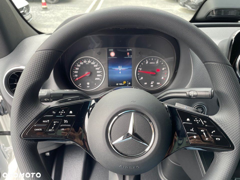 Mercedes-Benz Sprinter - 8