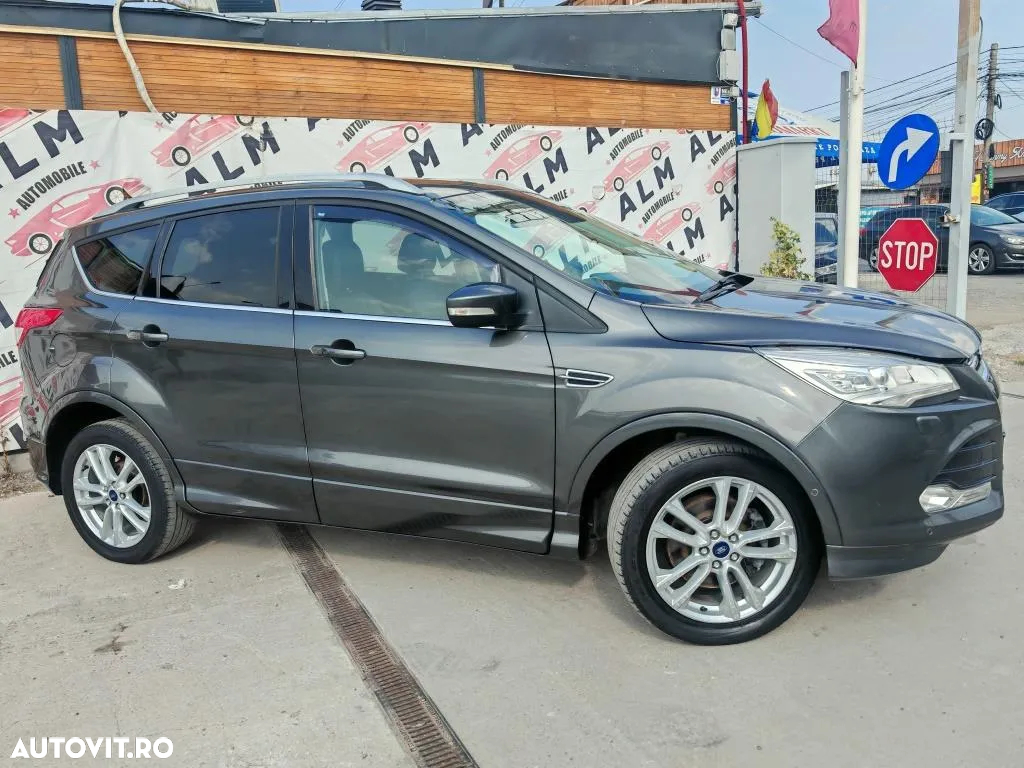 Ford Kuga 2.0 TDCi 4WD Powershift Titanium - 6