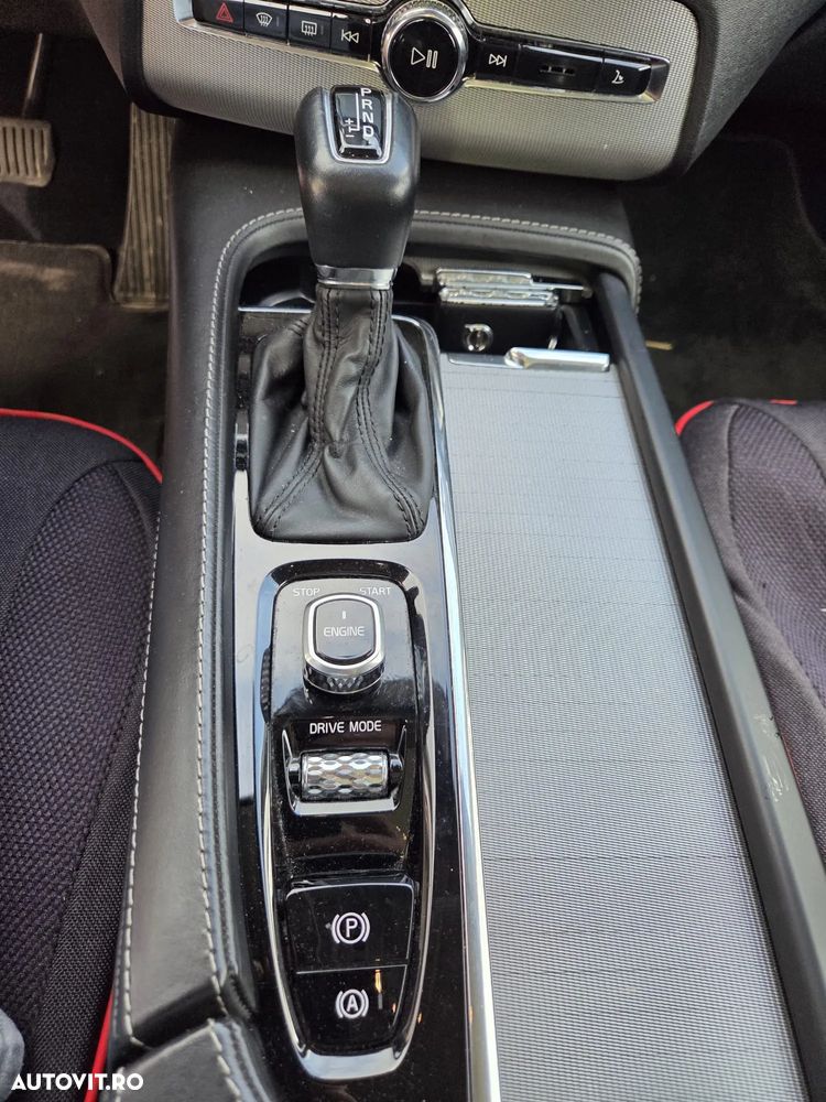 Volvo XC 90 D5 AWD Geartronic Inscription - 7
