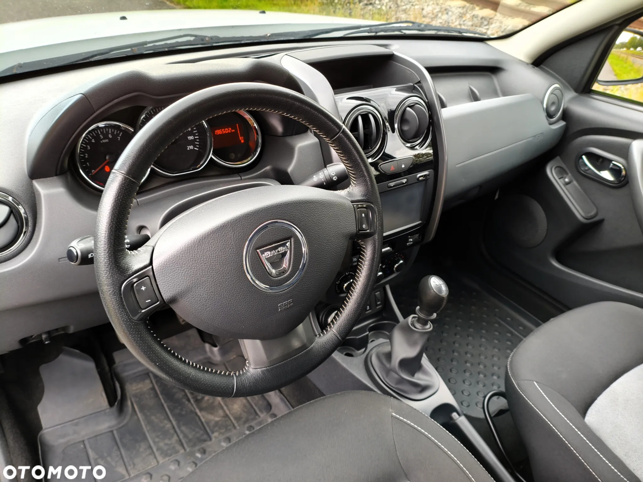 Dacia Duster 1.2 TCe Laureate 4x4 S&S EU6 - 16