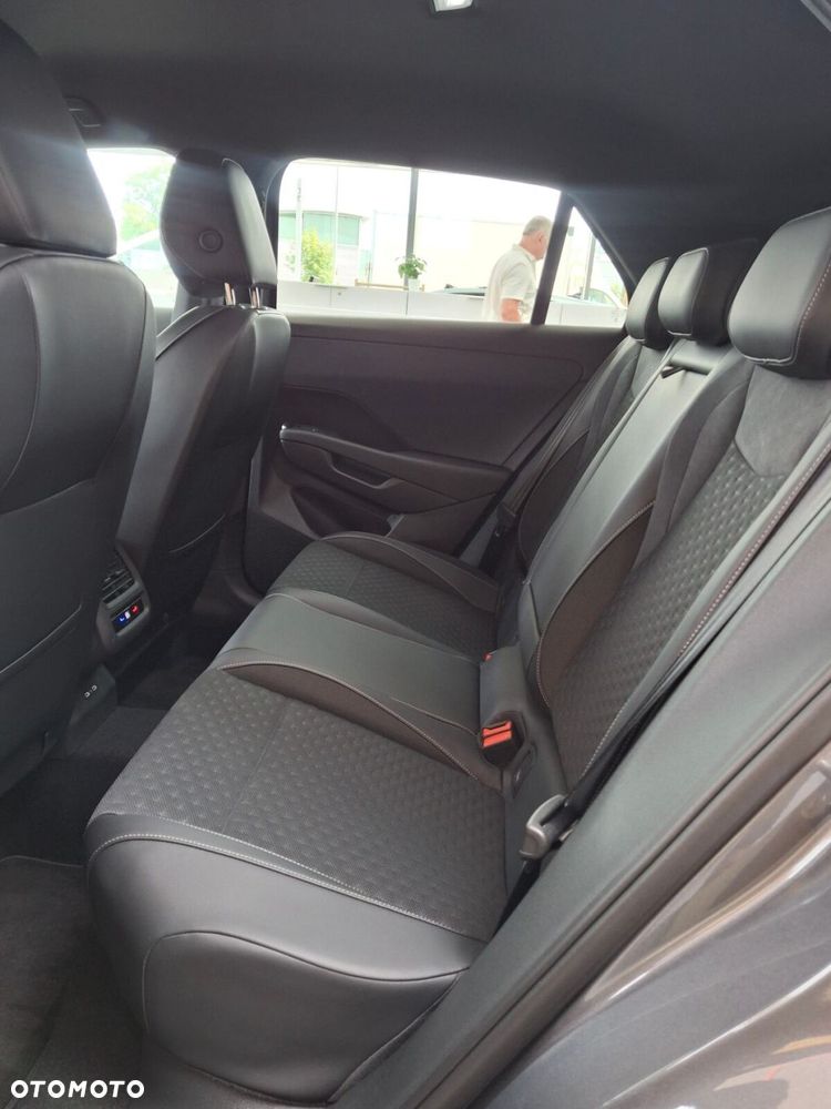 Volkswagen T-Roc 1.5 eTSI R-Line DSG - 15