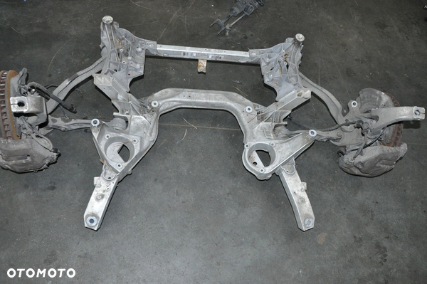 Belka piasty, wahacze, BMW F01 F02 F04 F06 F07 F10 F11 F12 F13 6799321