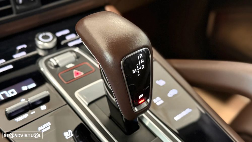 Porsche Cayenne Turbo S E-Hybrid - 38