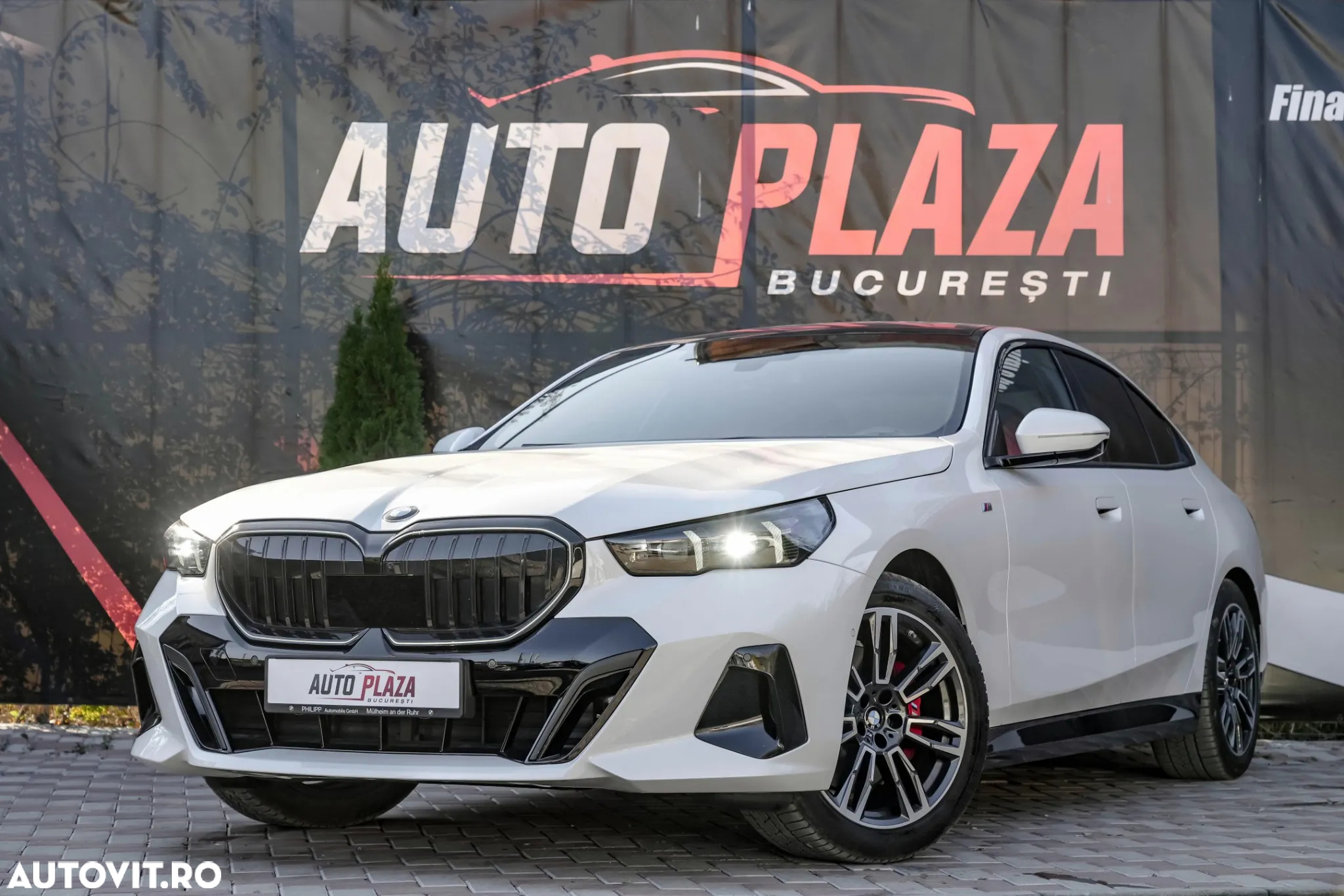 BMW Seria 5 520i Aut. - 4