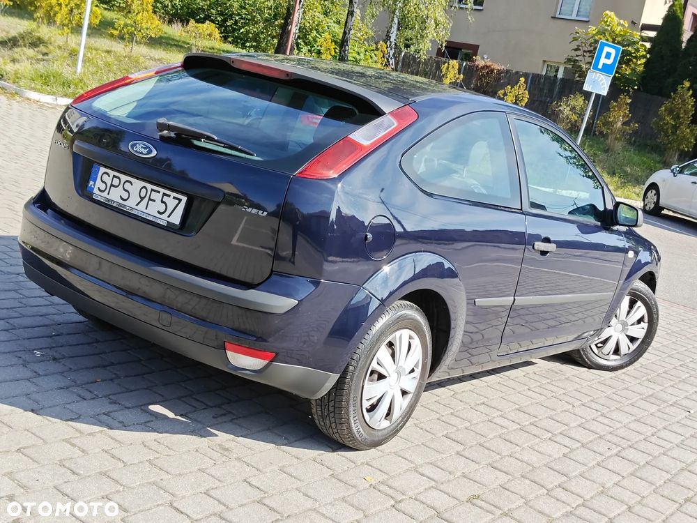 Ford Focus 1.4 Ambiente - 24