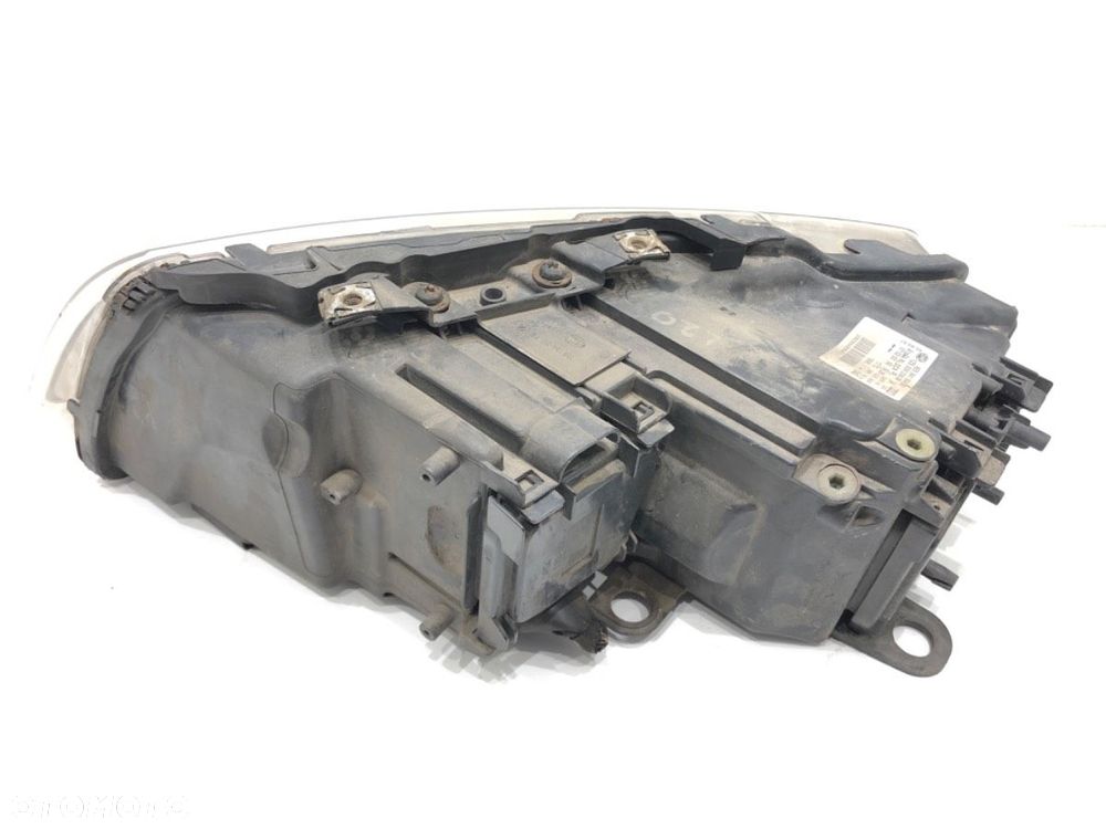REFLEKTOR PRAWY PRZÓD XENON  AUDI A8 D3 (4E2, 4E8) 2002 - 2010 4.0 TDI quattro 202 kW [275 KM] olej - 4