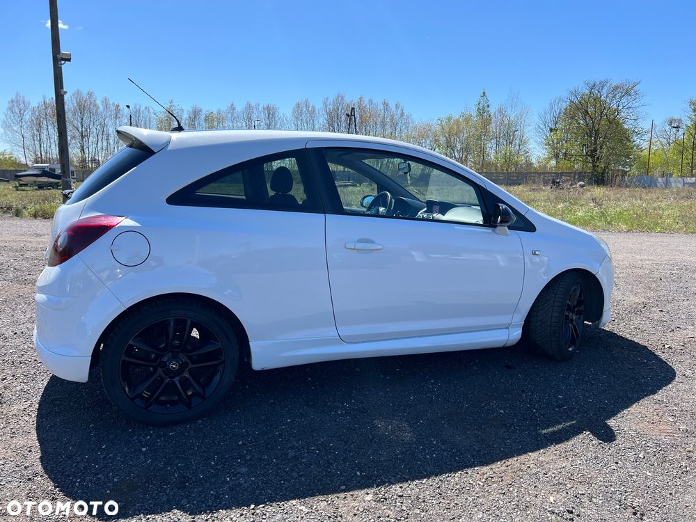 Opel Corsa 1.2 16V Limited Edition - 8