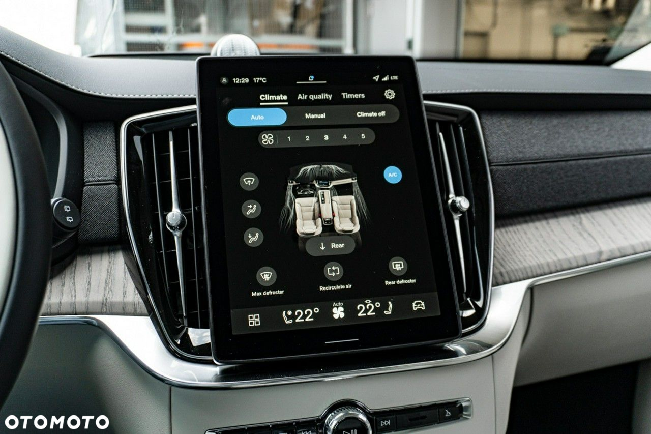 Volvo XC 90 - 31