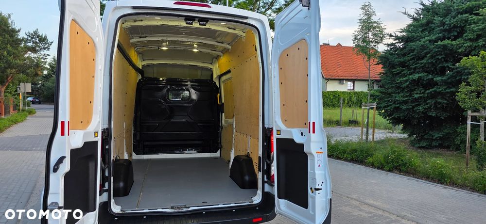 Ford Transit - 22