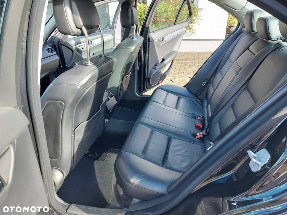 Mercedes-Benz Klasa C - 12