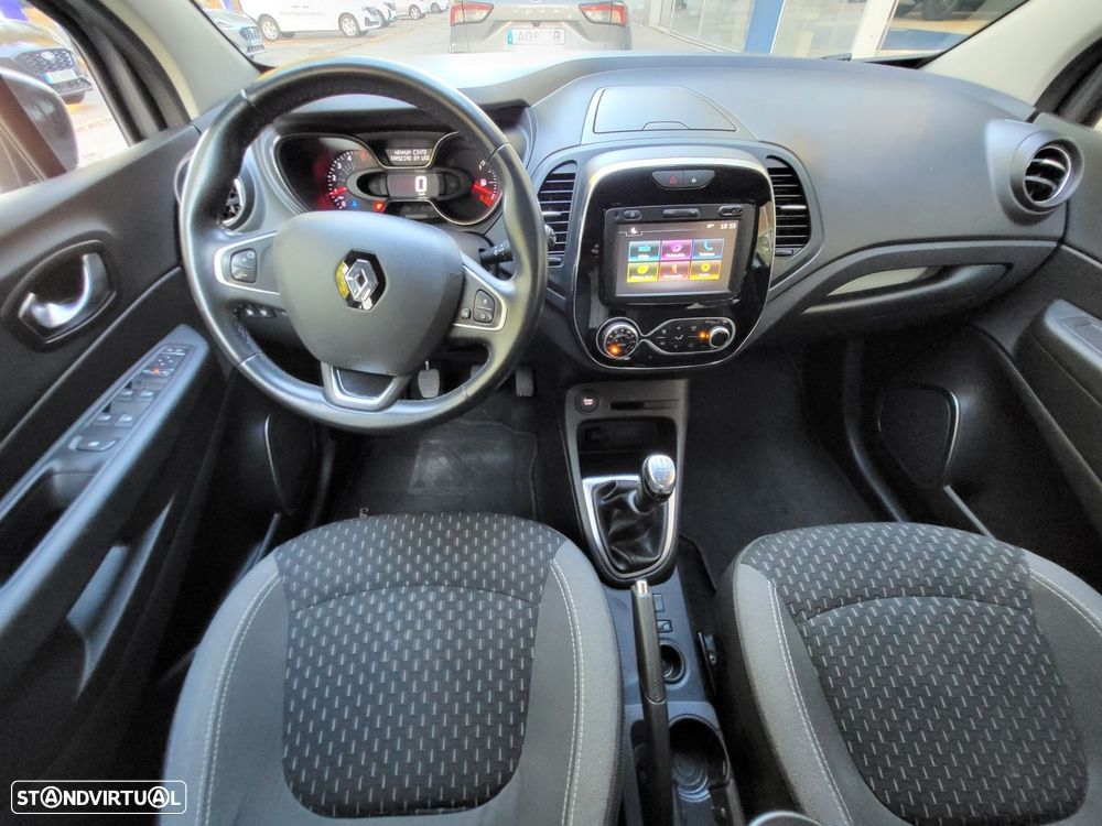 Renault Captur 1.5 dCi - 10