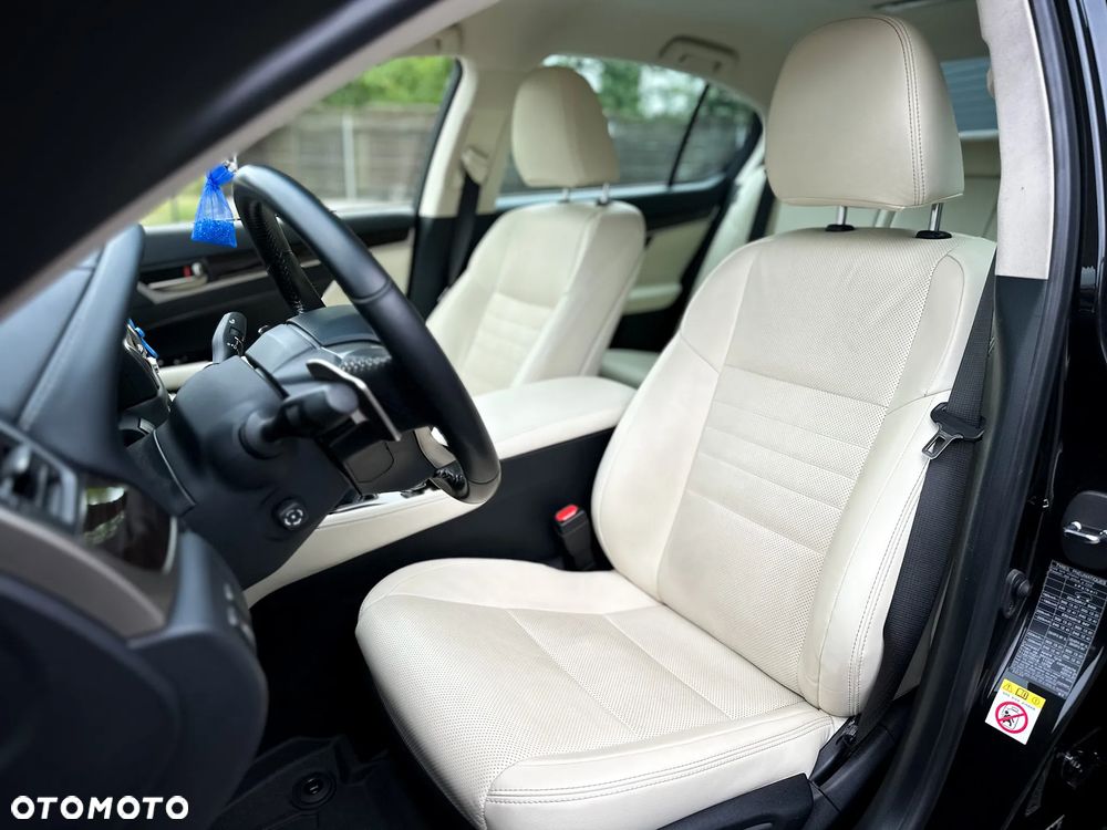 Lexus GS 200t / 300 Elegance - 28