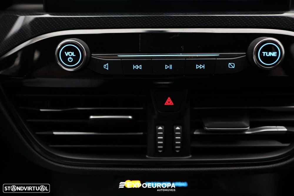 Ford Kuga 1.5 EcoBoost ST-Line X - 21