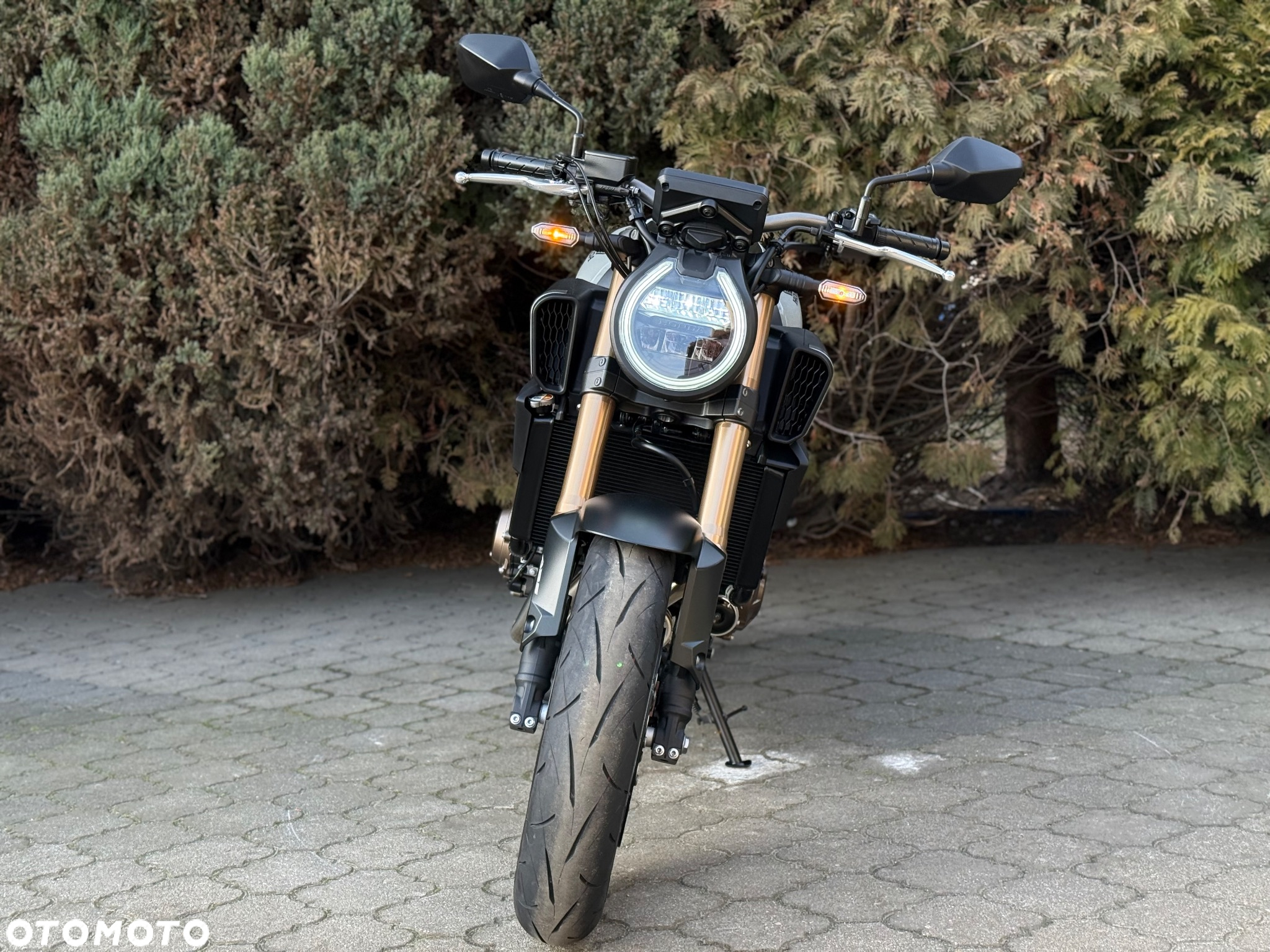 Honda CB - 8