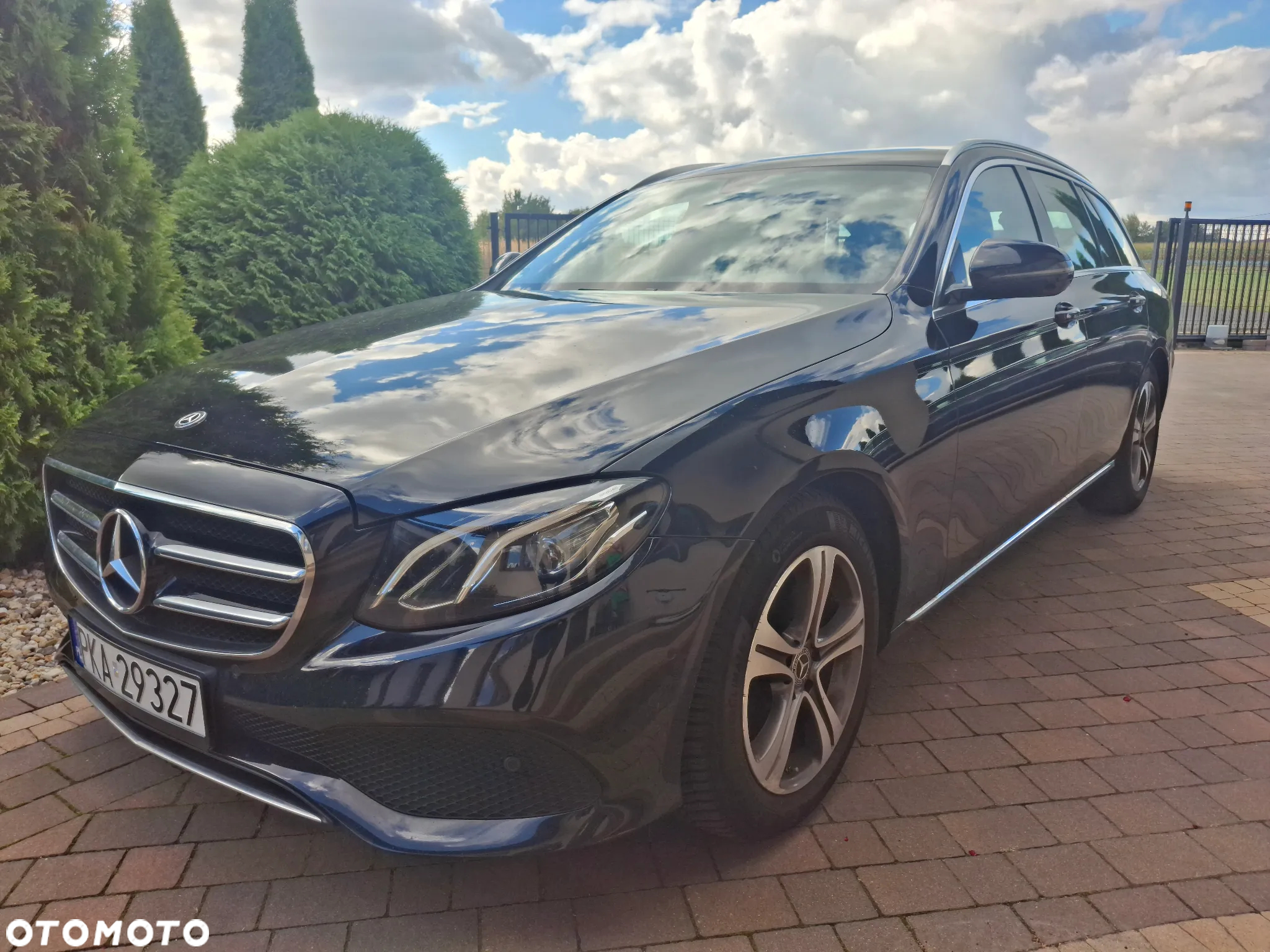 Mercedes-Benz Klasa E 220 d 9G-TRONIC - 2