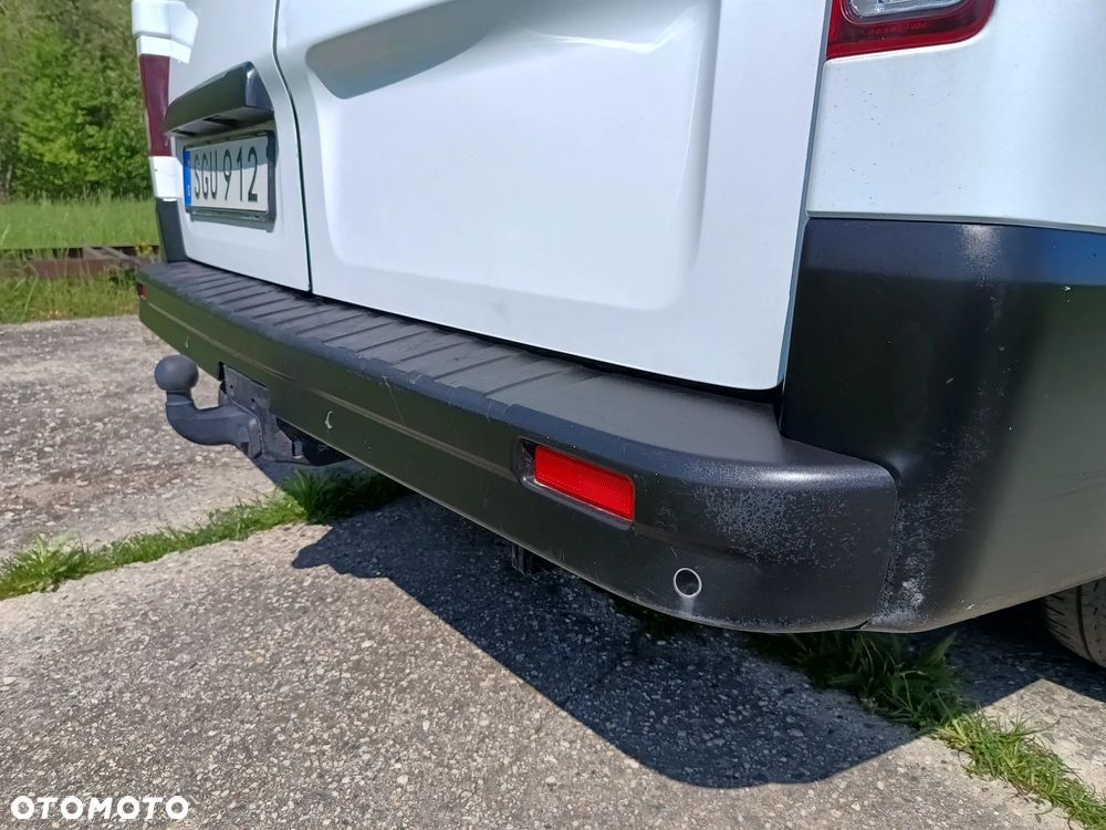 Renault Trafic L2H1 1.6 diesel 125kM 2018rok WEBASTO, CZUJNIKI PARKOWANIA, HAK, BAGAŻNIK DACHOWY, STAN BARDZO DOBRY! - 21