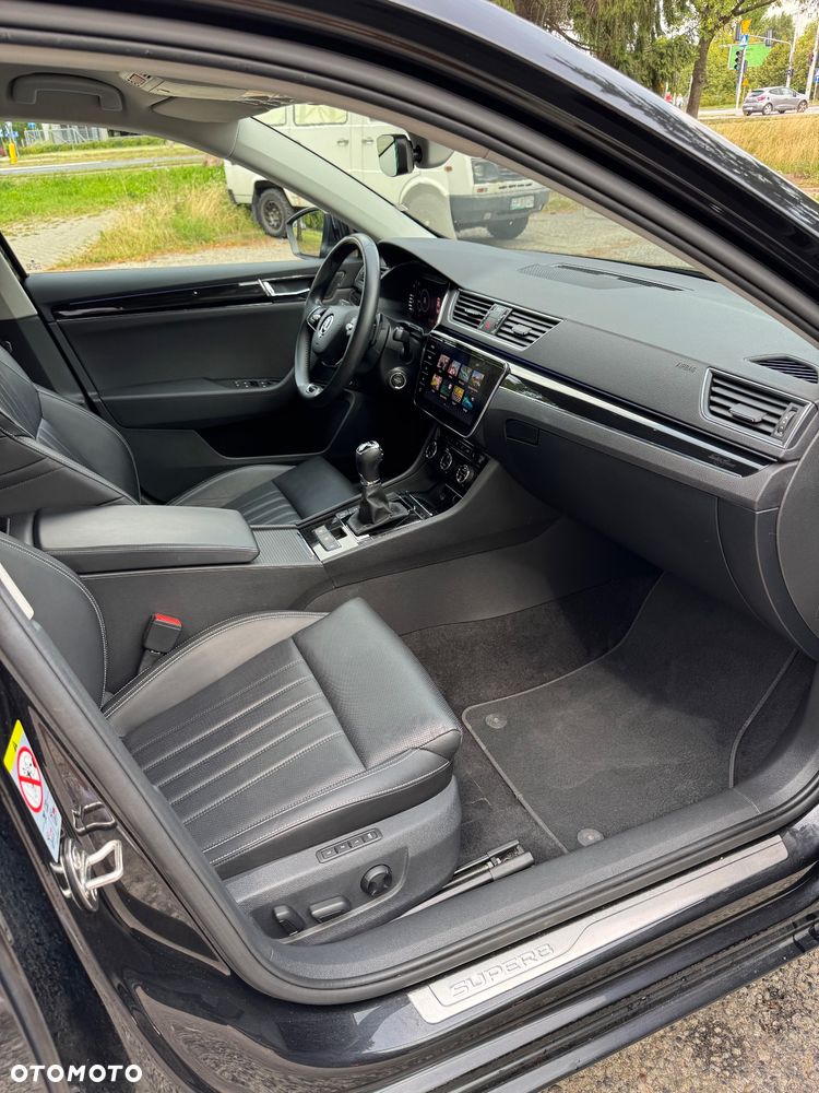Skoda Superb 2.0 TSI 4x4 L&K DSG - 36
