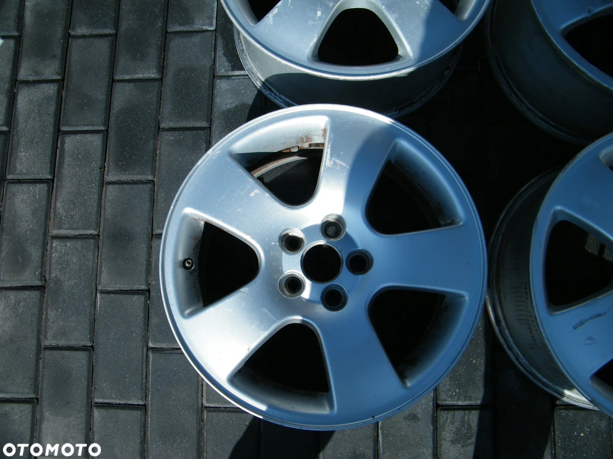 Felgi aluminiowe alufelgi komplet 5x100 ET44,5/ 7J x 16 otwór 56 - 4