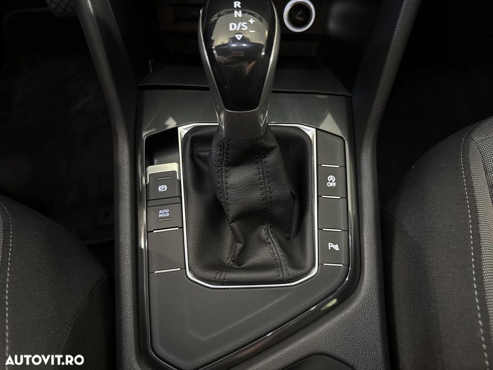 Volkswagen Tiguan - 18