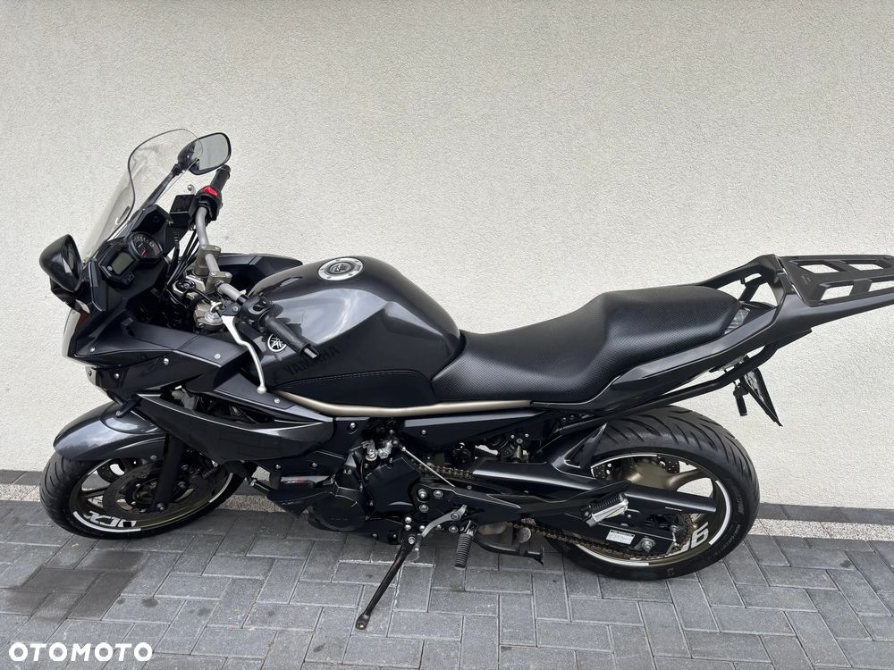 Yamaha XJ - 8